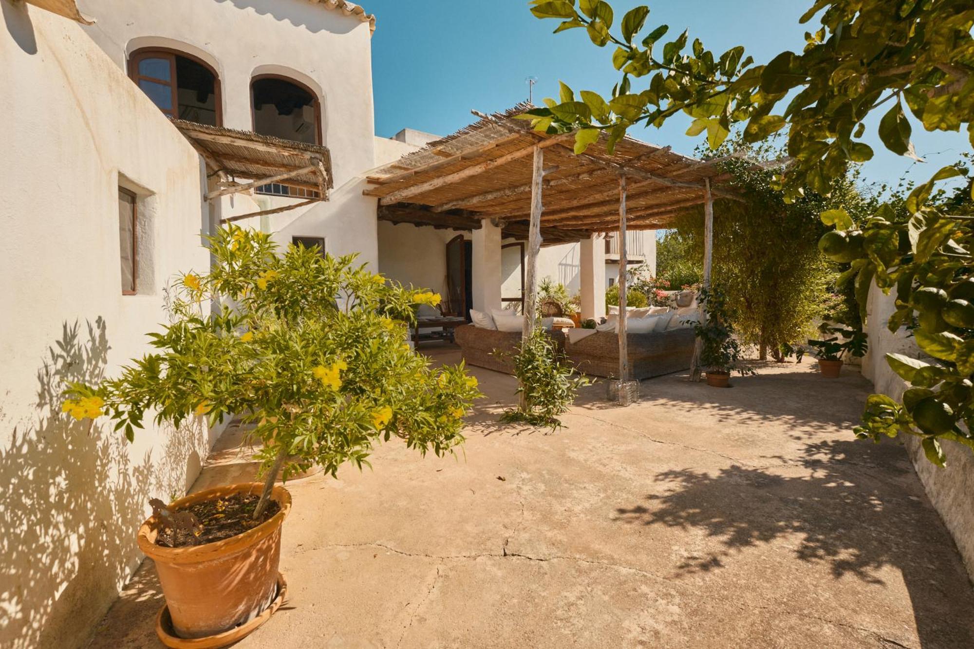 Hotel The Guardian House Santa Gertrudis  Exteriér fotografie